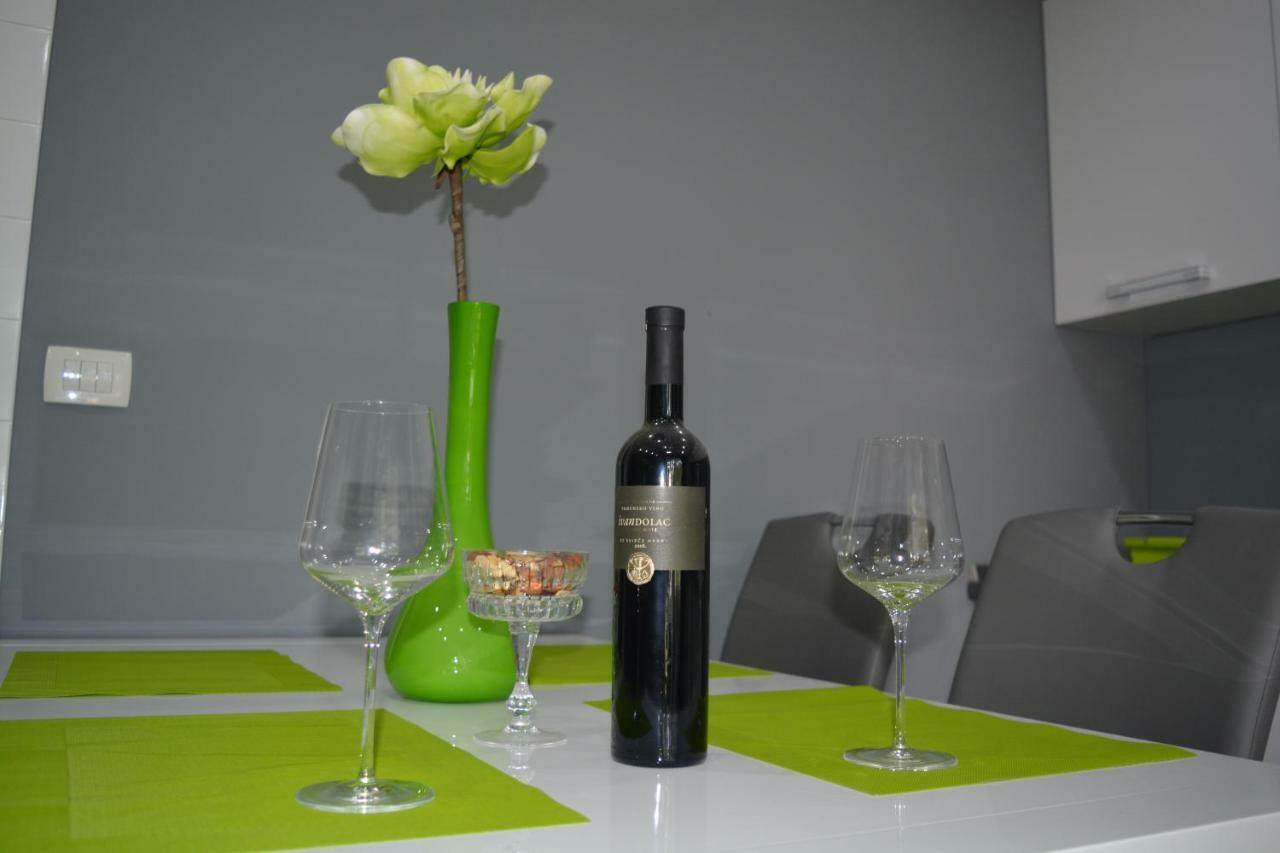 Apartment D & N Каштела Екстер'єр фото
